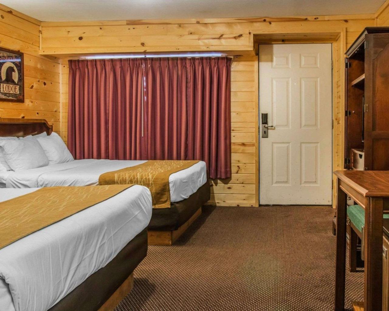 Econo Lodge Bayview Макино Сити Екстериор снимка